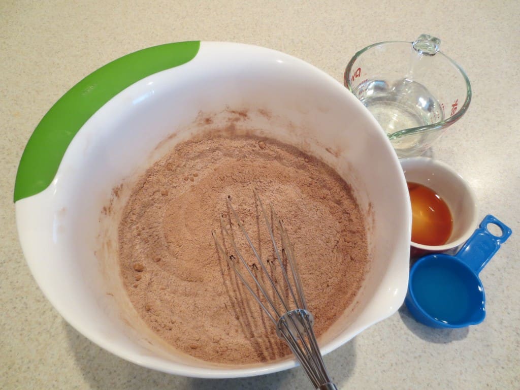 cake flour mixture in mixing bowl 