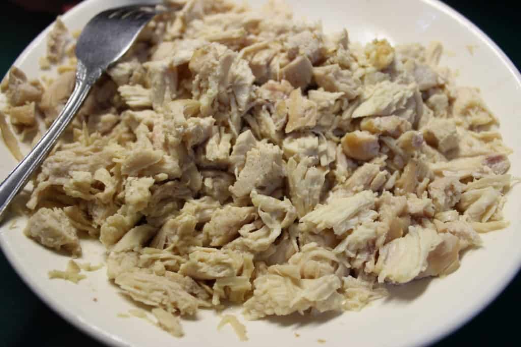 Homemade Dog Food Revisited is filled with chicken, sweet potato, spinach, and brown rice that your dog friend is sure to love. simplylakita.com #dog #dogfood