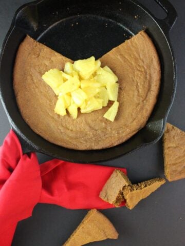 finished cookie in skillet