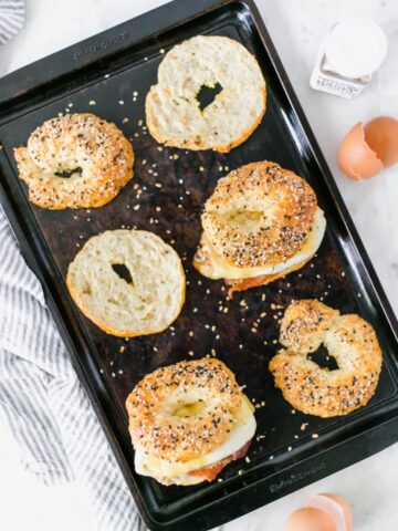 Breakfast Bagel Sandwich is a simple option that includes a homemade bagel, bacon, egg, and cheese. Perfect for on the go! simplylakita.com #weightwatchers #breakfast #bagel #sandwich #breakfastbagel