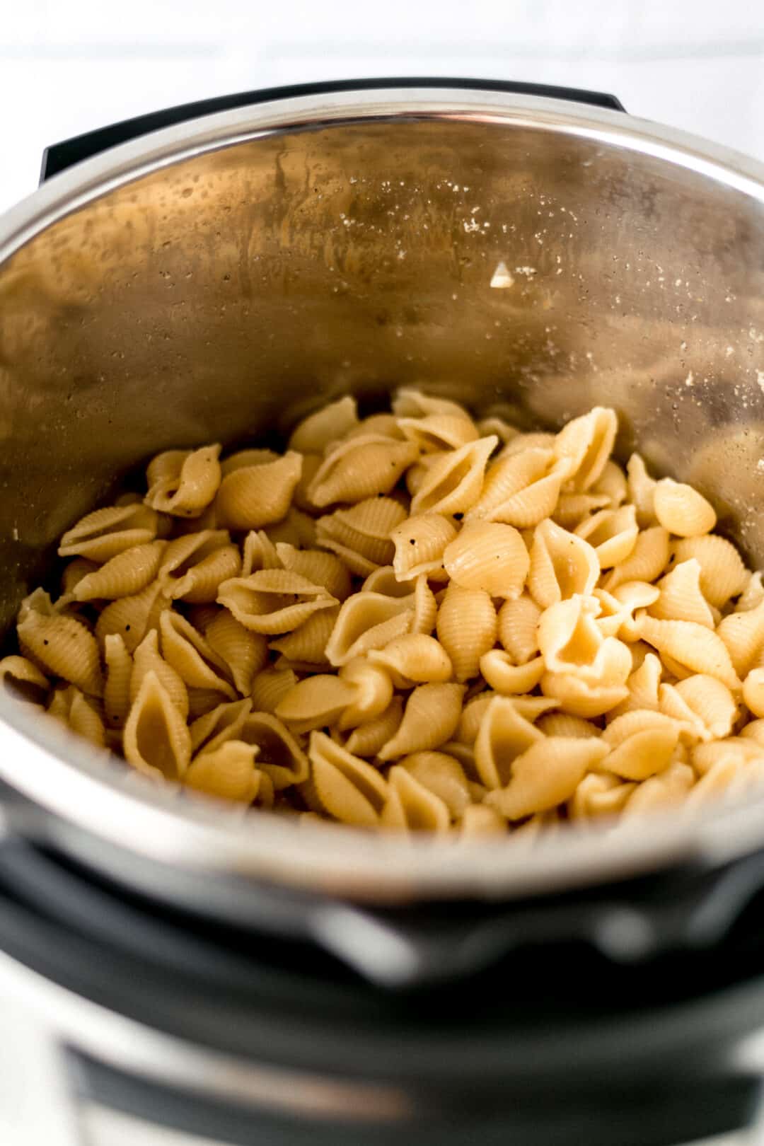 cooked shells pasta in pressure cooker instant pot