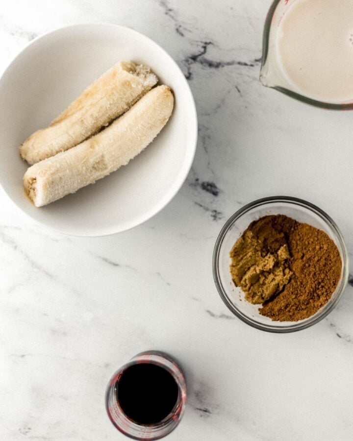 Overhead view of ingredients needed to make smoothie. 