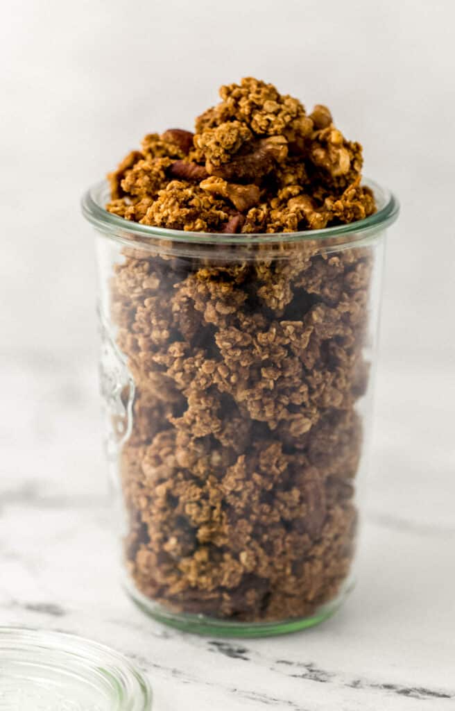 granola in weck jar beside the lid