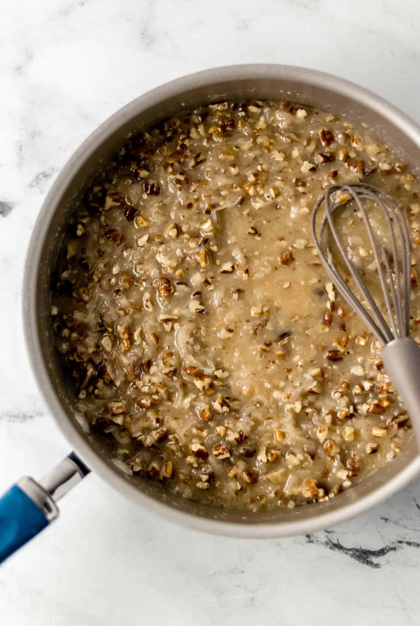 ingredients to make icing in pan with whisk