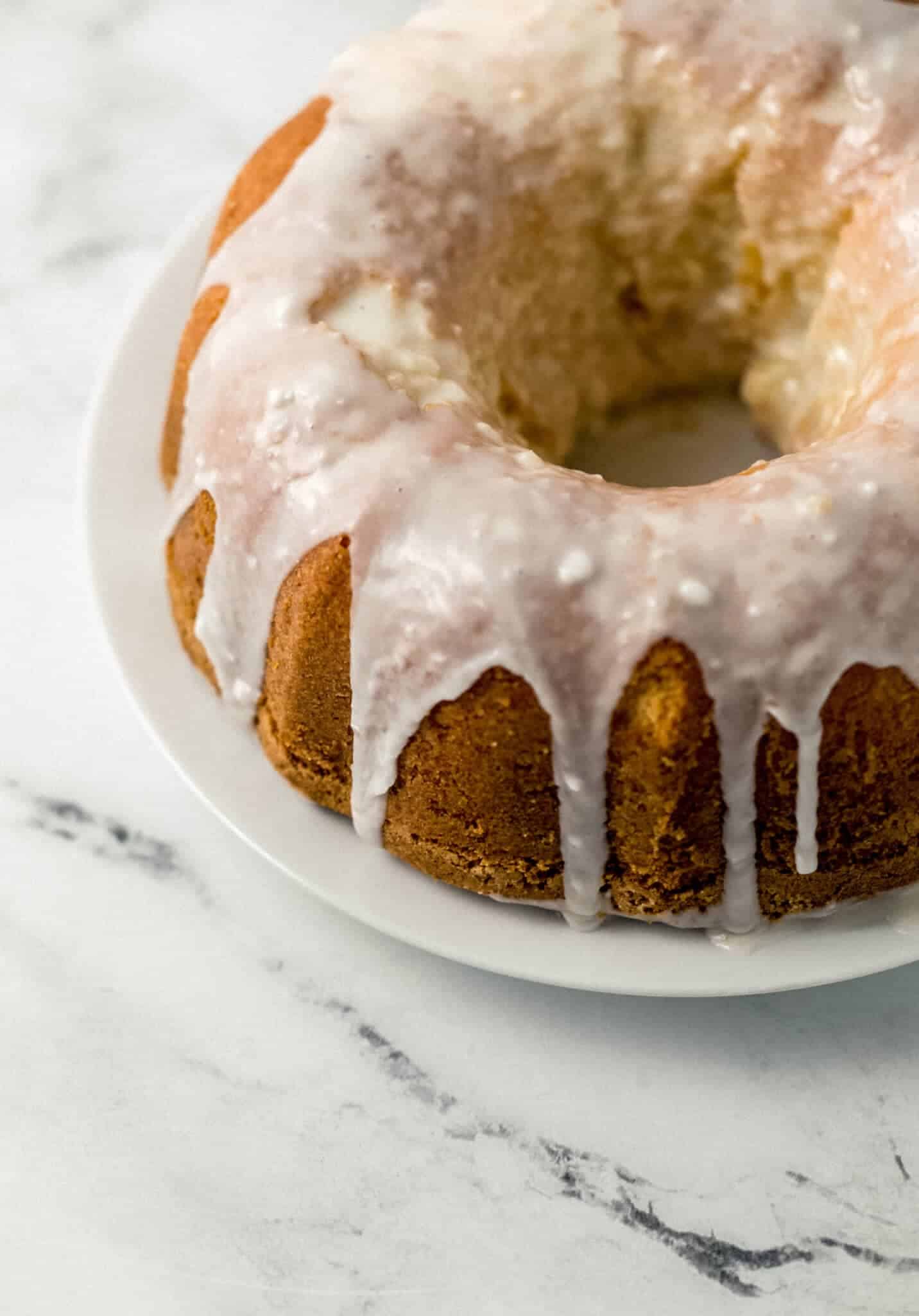 Sundrop Pound Cake Recipe: Irresistibly Moist and Delicious - Cookbook by Alicia Sundrop Pound Cake Recipe: Irresistibly Moist and Delicious