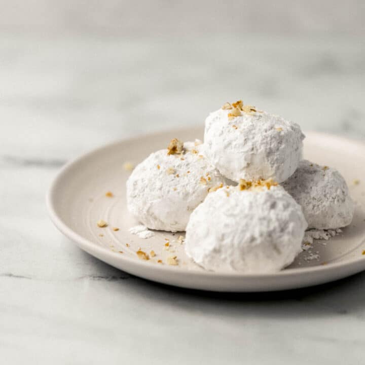 Homemade Pecan Russian Tea Cakes homemade-pecan-russian-tea-cakes